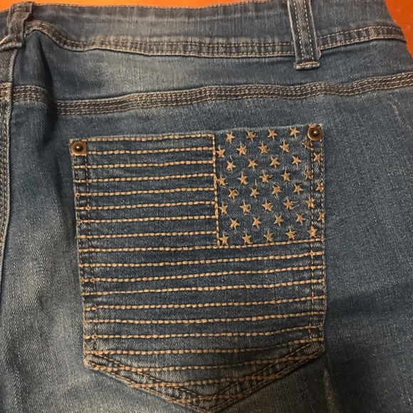 Forever 21 pus sizes 16 shorts - Picture 7 of 7